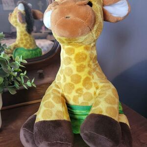 12" Melissa and Doug Sitting Giraffe with diaper Stuffed Animal Plush